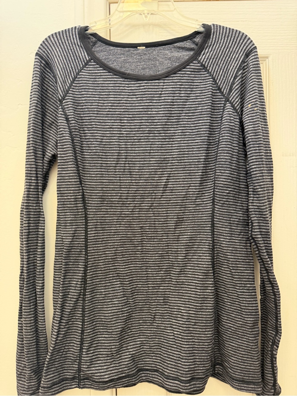 lululemon athletica Women's Long-Sleeve Striped Crew - Gray/Black